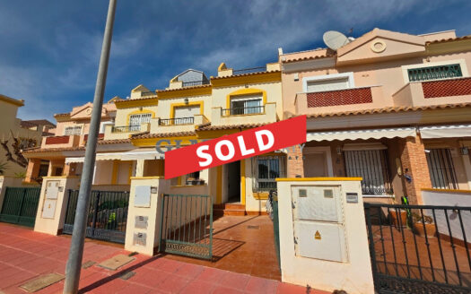 TOWNHOUSE WITH COMMUNAL POOL IN DOLORES DE PACHECO REF.1665SDP