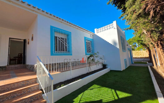 FULLY RENOVATED VILLA FOR SALE IN EL CARMOLI REF.1679SEC