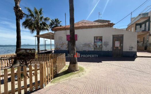 Beachfront Property Opportunity in Los Alcázares