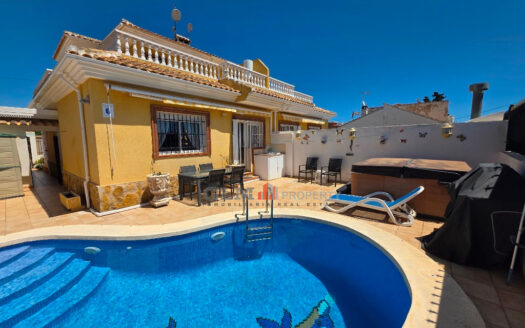 Semidetached Villa for Sale in Las Lomas del Rame – Los Alcázares