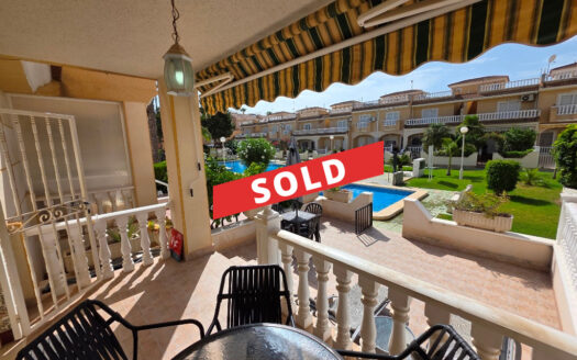 Beautiful 3-Bedroom South-Facing Townhouse in Playa II, Los Alcázares