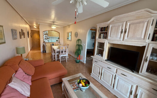 Fantastic Top-Floor Apartment in the Heart of Los Alcázares – Just 200 Metres from the Beach