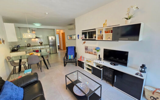Ground Floor Apartment for Sale in Los Alcázares – Just 300 Metres from the Beach with Communal Pool